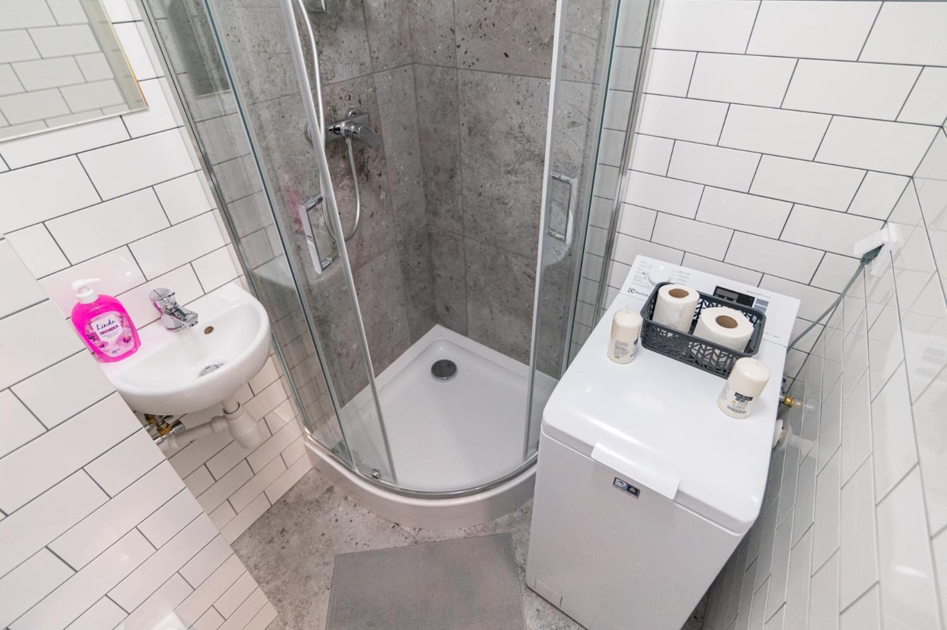 Apartamento Regem Wola Varsovia Exterior foto
